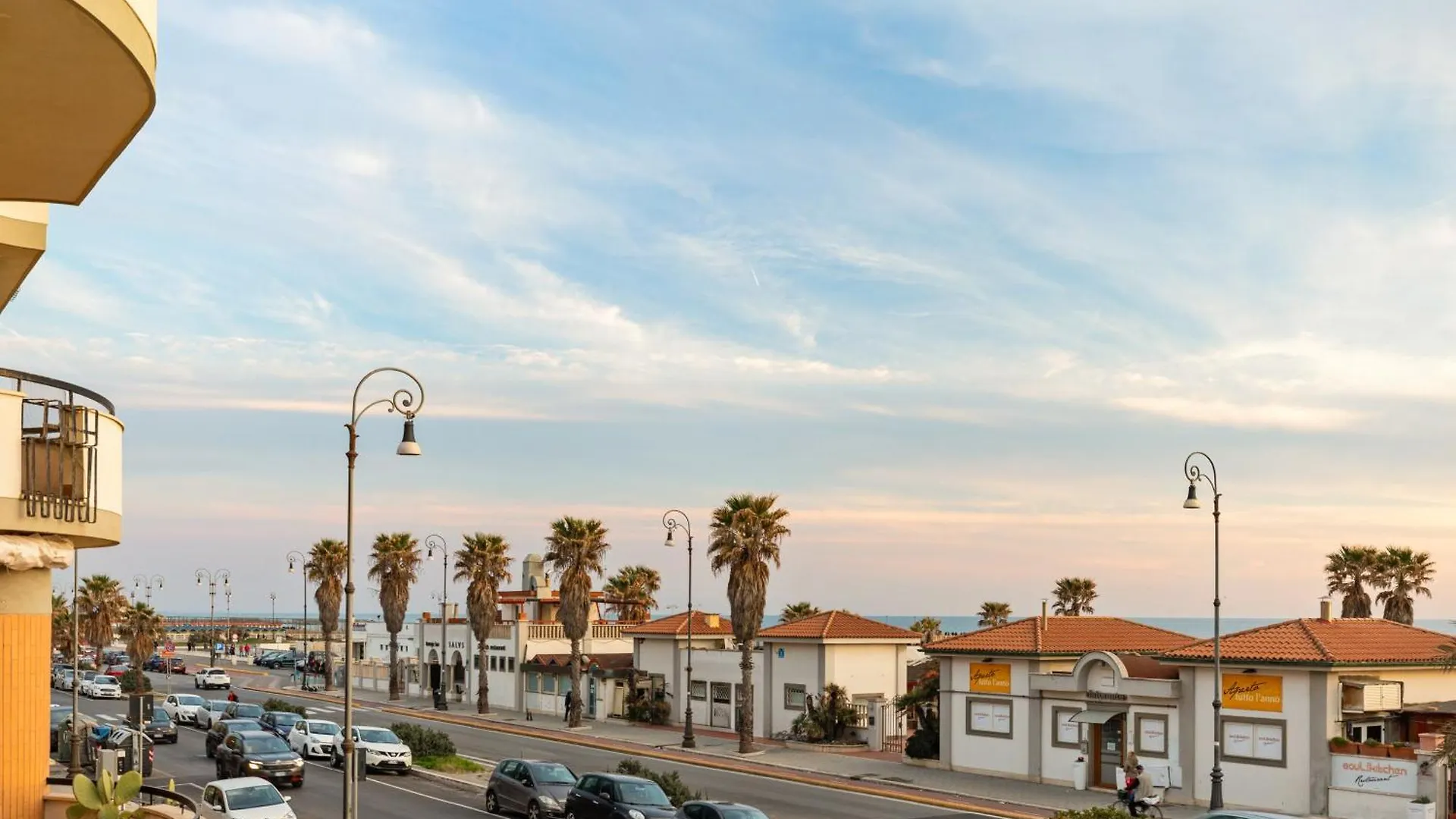 La Caravella 2 : Lido Di Ostia Apartment Italy