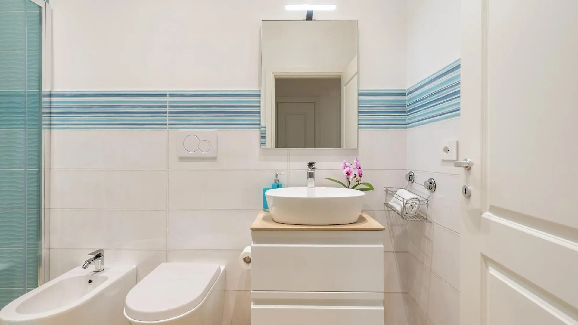 La Caravella 2 : Lido Di Ostia Apartment