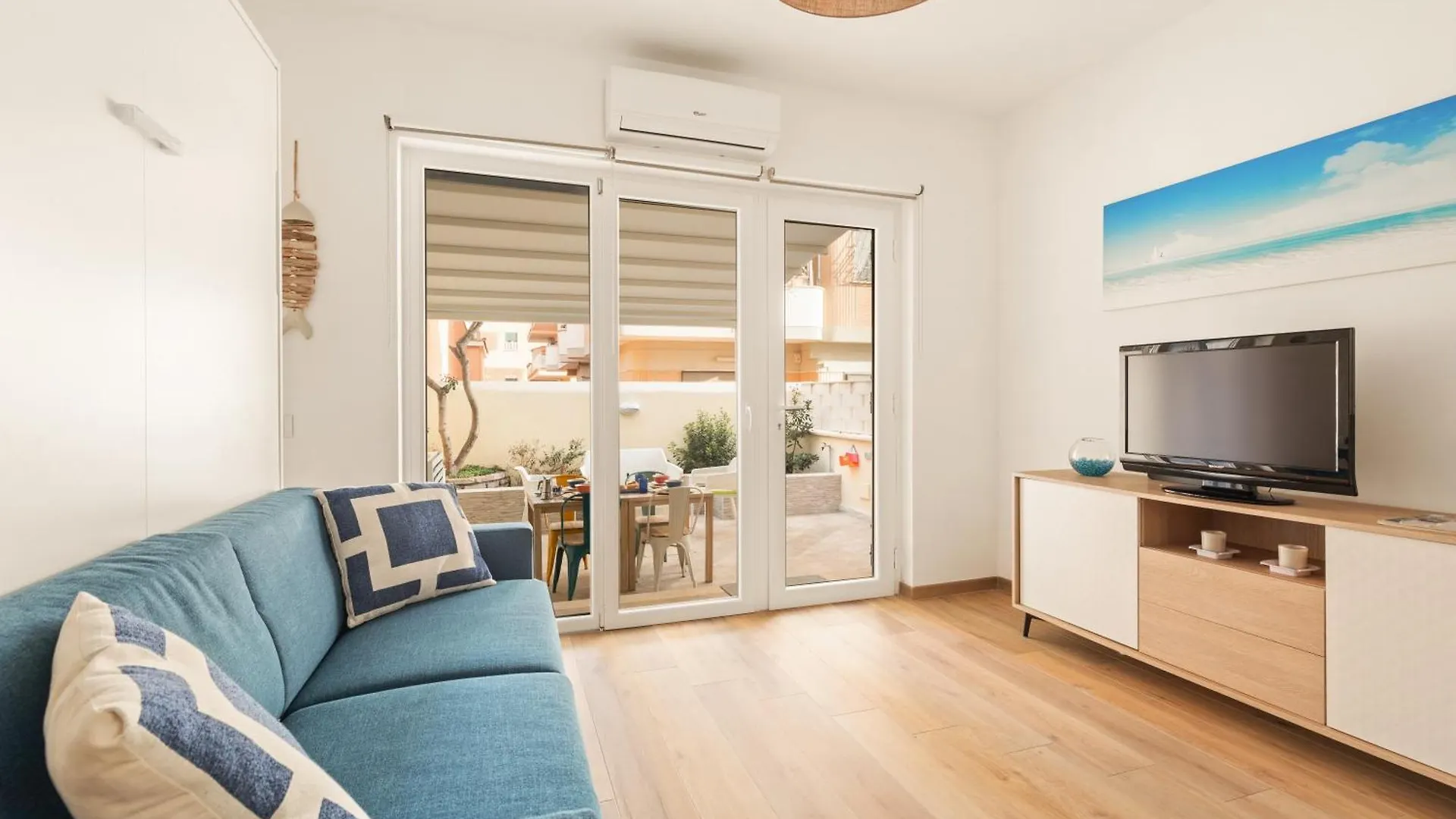 La Caravella 2 : Lido Di Ostia Apartment Italy